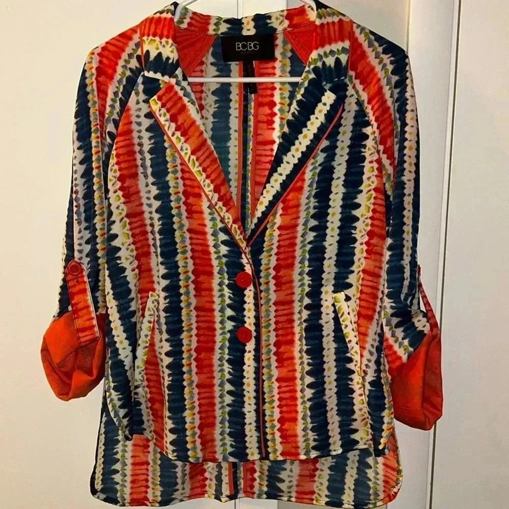 BCBG Paris blazer size 6